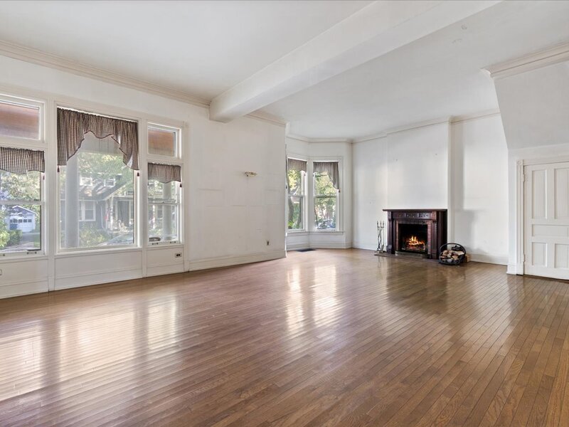 5756 S Harper Avenue Chicago IL 60637