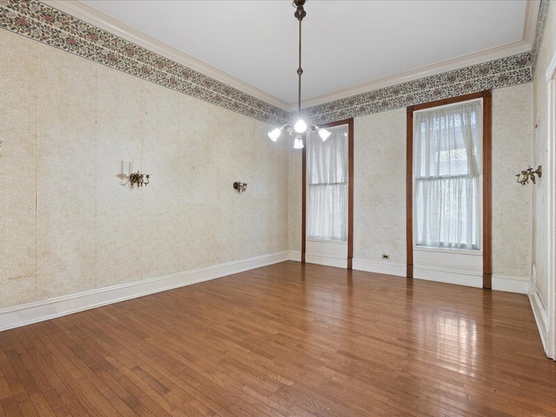 5756 S Harper Avenue Chicago IL 60637