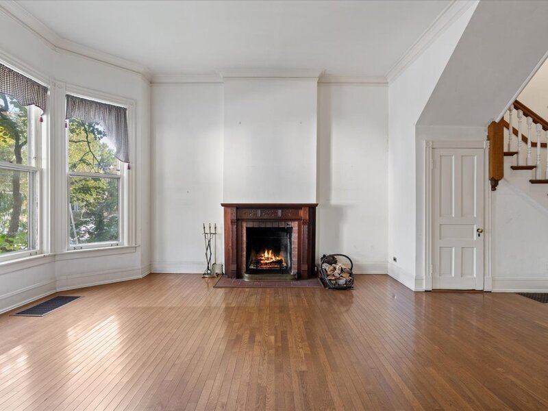 5756 S Harper Avenue Chicago IL 60637