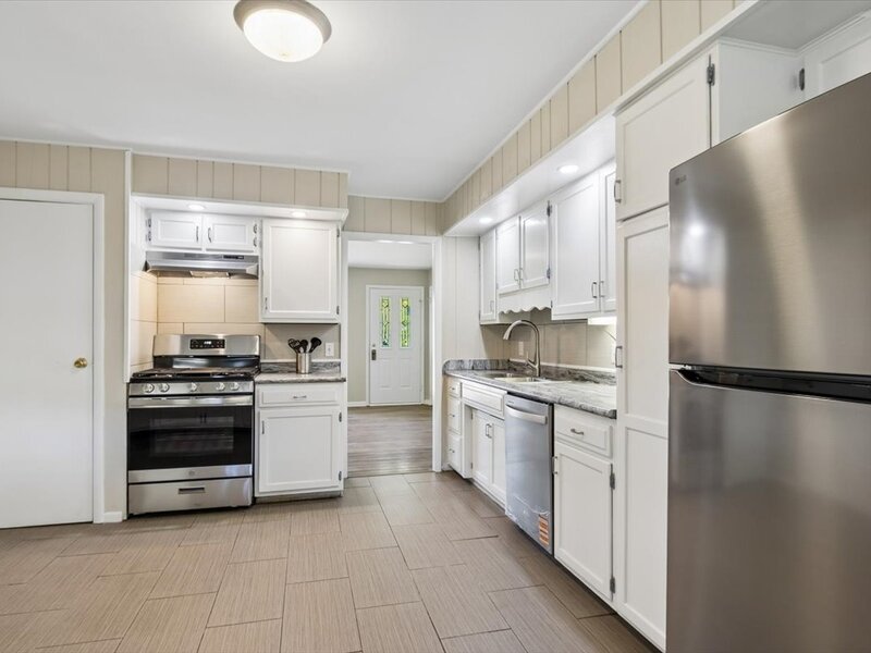 517 Sherwood Drive Streamwood IL 60107