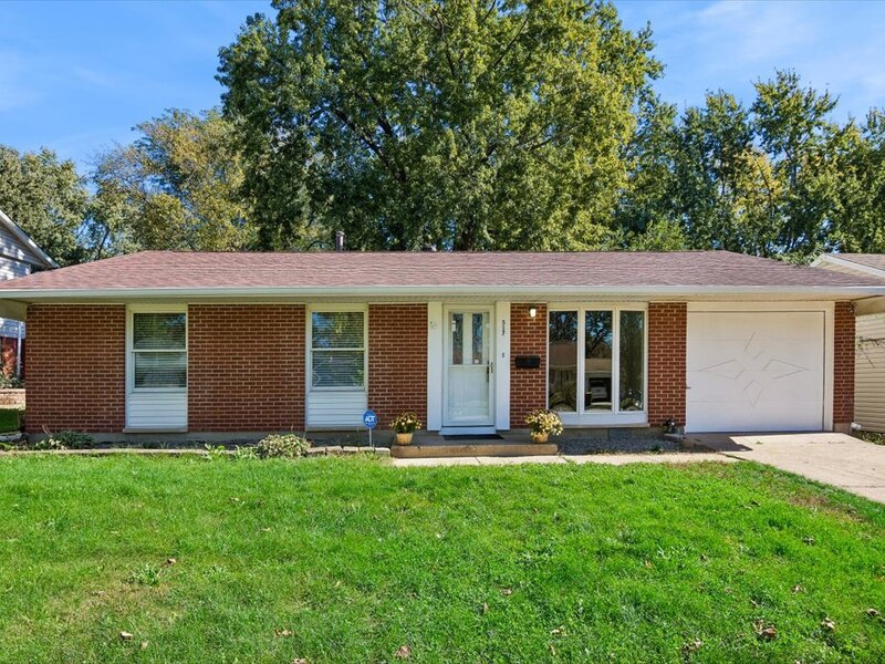 517 Sherwood Drive Streamwood IL 60107