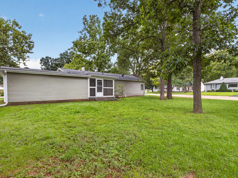 1615 Dorothy Street Dixon IL 61021