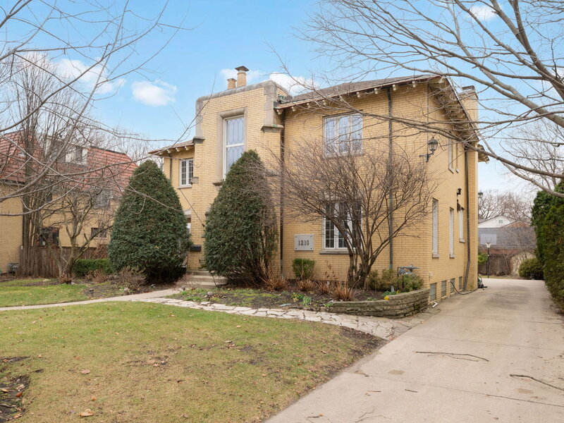 1210 William Street River Forest IL 60305