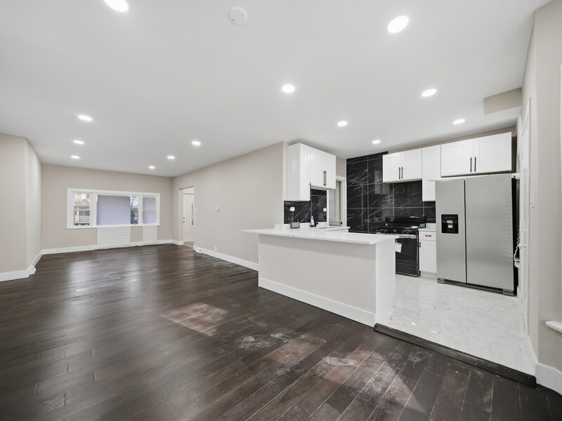 122 N Long Avenue Chicago IL 60644