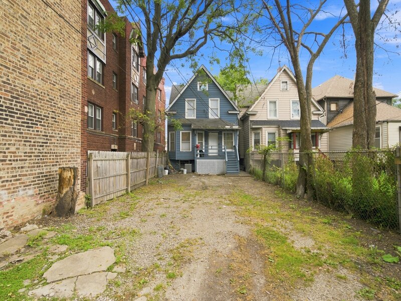 122 N Long Avenue Chicago IL 60644