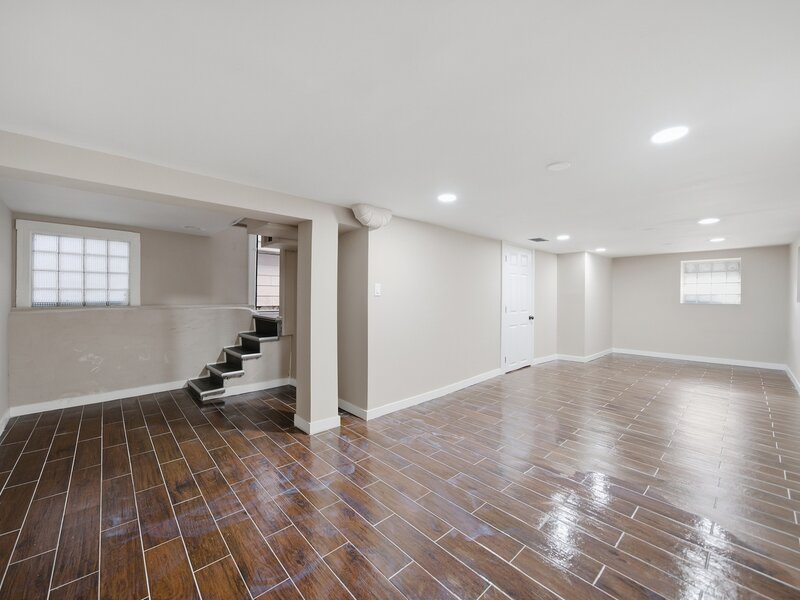 122 N Long Avenue Chicago IL 60644