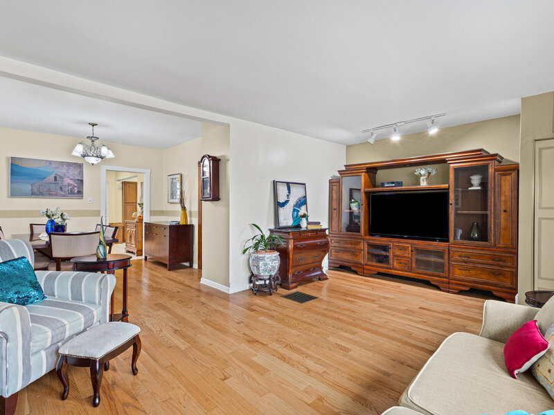 2702 N California Avenue Chicago IL 60647
