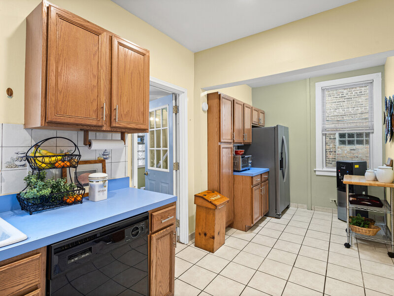 2702 N California Avenue Chicago IL 60647