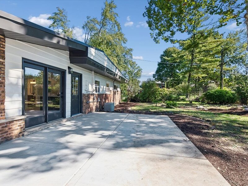 1901 W Plainfield Road La Grange Highlands IL 60525