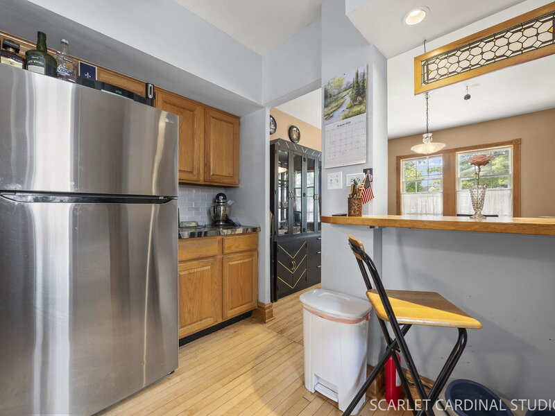 251 S Oakland Elmhurst IL 60126