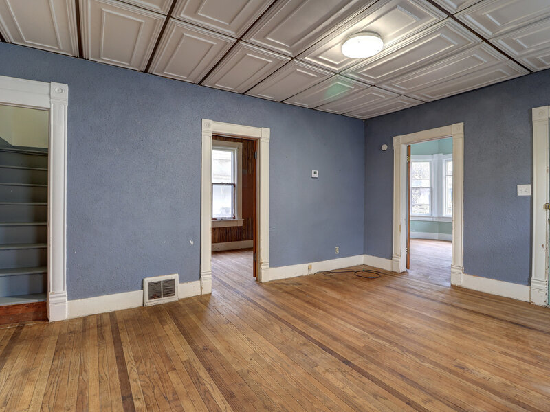 335 6th Avenue Clinton IA 52732