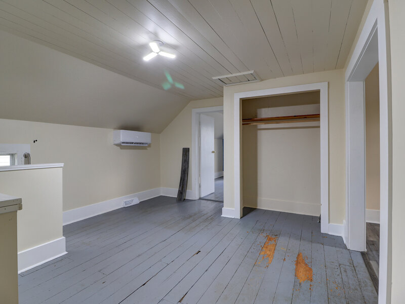 335 6th Avenue Clinton IA 52732