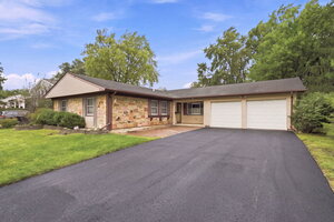 Photo of 1600 Cambourne Lane Schaumburg IL 60194