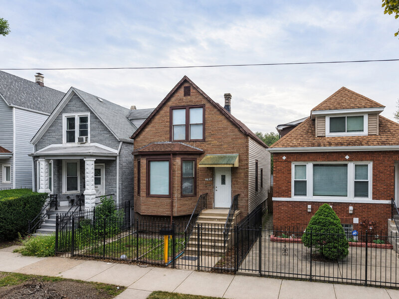 4637 W Mclean Avenue Chicago IL 60639