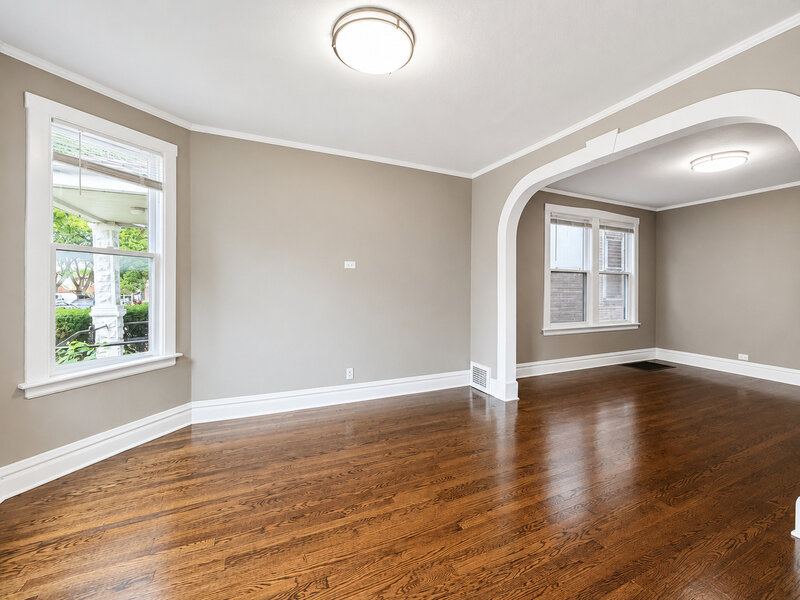 4637 W Mclean Avenue Chicago IL 60639