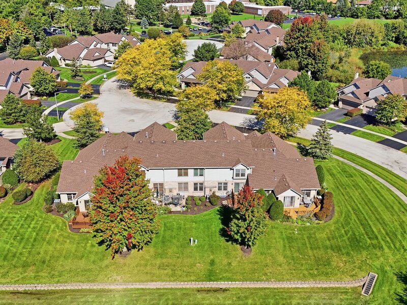1169 Amber Drive Lemont IL 60439