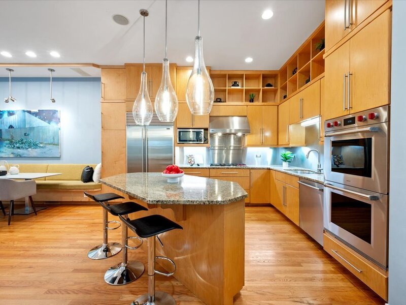 1942 N Wolcott Avenue Chicago IL 60622