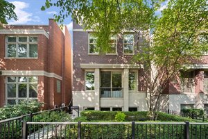Photo of 1942 N Wolcott Avenue Chicago IL 60622
