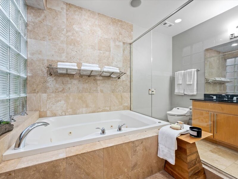 1942 N Wolcott Avenue Chicago IL 60622