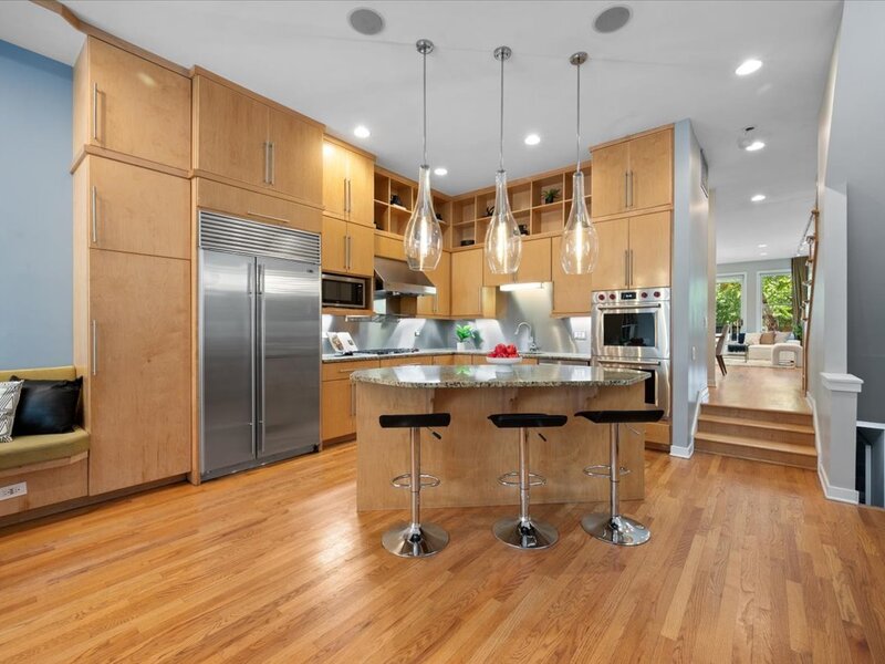 1942 N Wolcott Avenue Chicago IL 60622