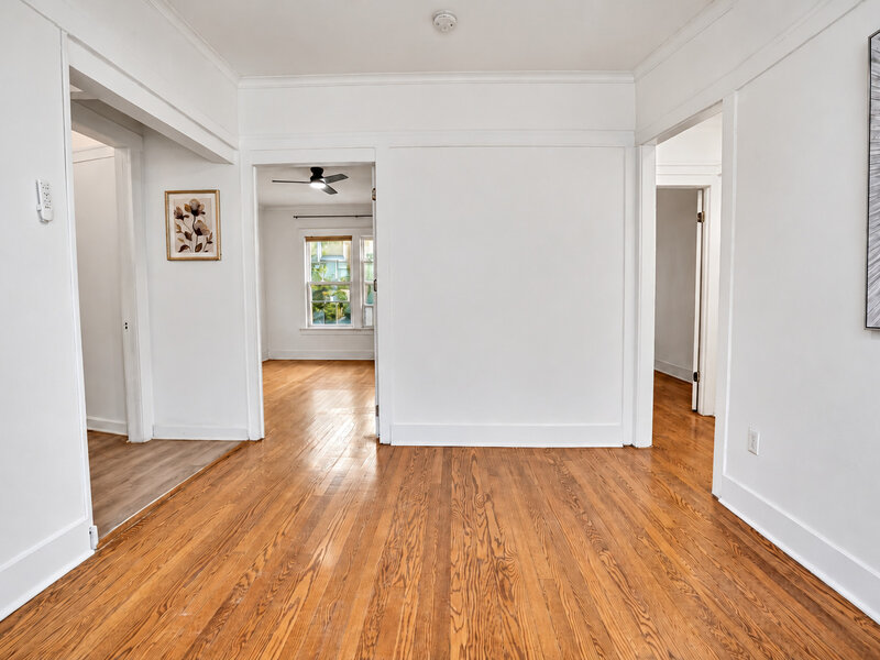 1703 W Wallen Avenue Chicago IL 60626