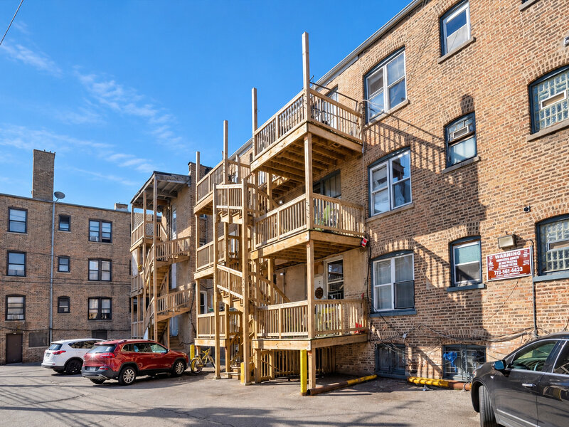 1703 W Wallen Avenue Chicago IL 60626