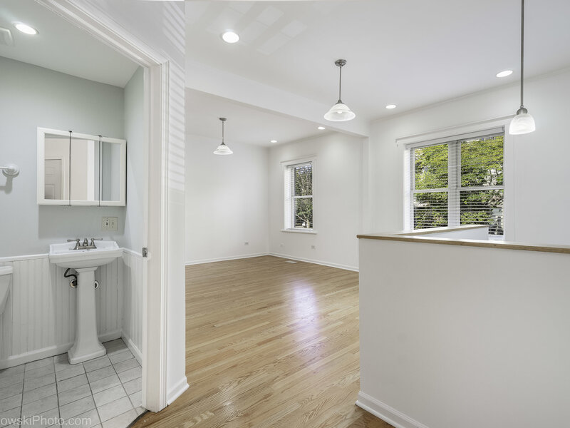 1155 E 61st Street Chicago IL 60637