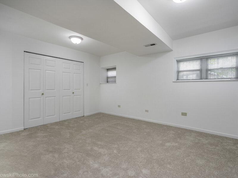 1155 E 61st Street Chicago IL 60637