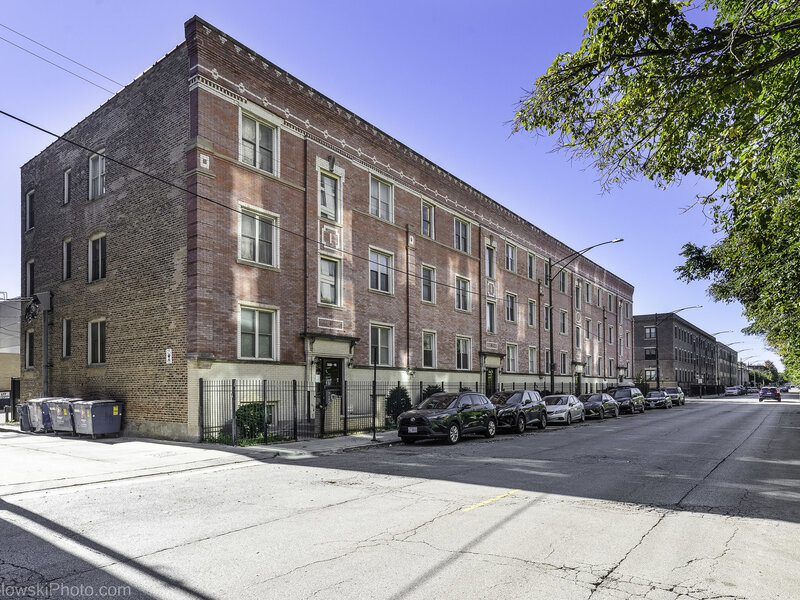 1155 E 61st Street Chicago IL 60637