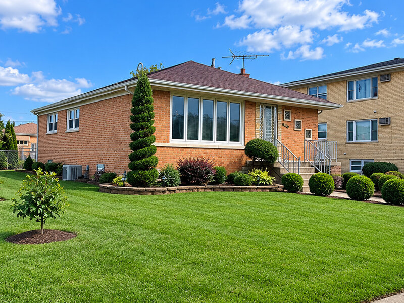 8629 Laramie Avenue Burbank IL 60459