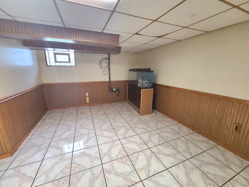 8629 Laramie Avenue Burbank IL 60459