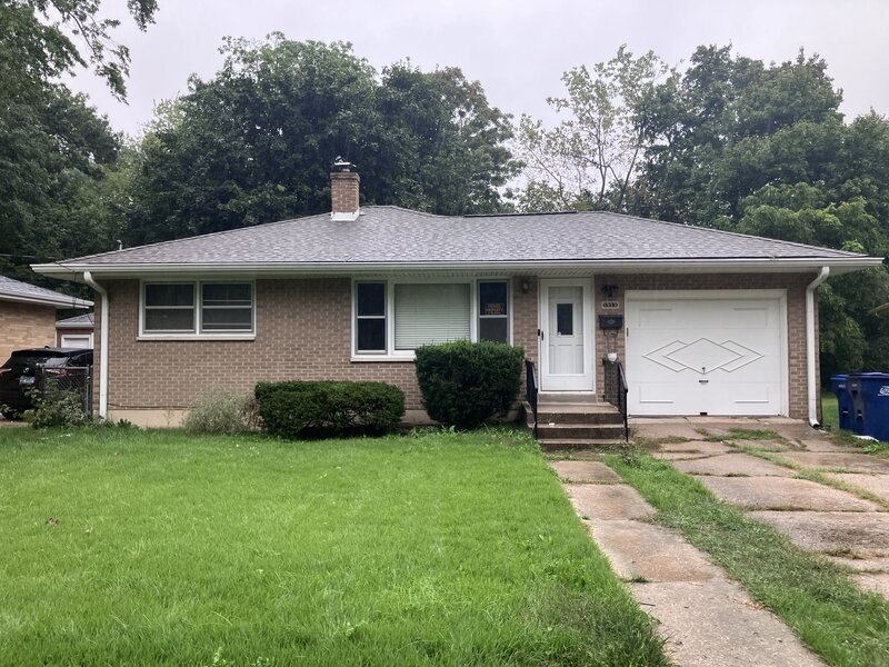 1333 Eastview Drive Waukegan IL 60085