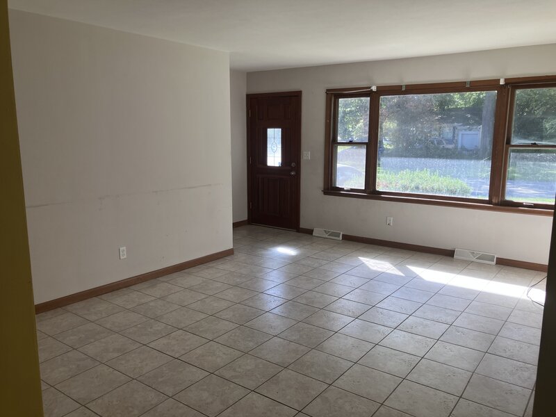 1333 Eastview Drive Waukegan IL 60085