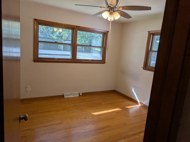 1333 Eastview Drive Waukegan IL 60085