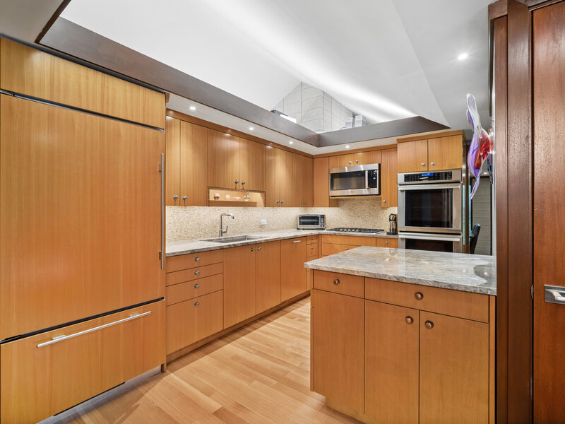 1120 Ridgewood Drive Highland Park IL 60035