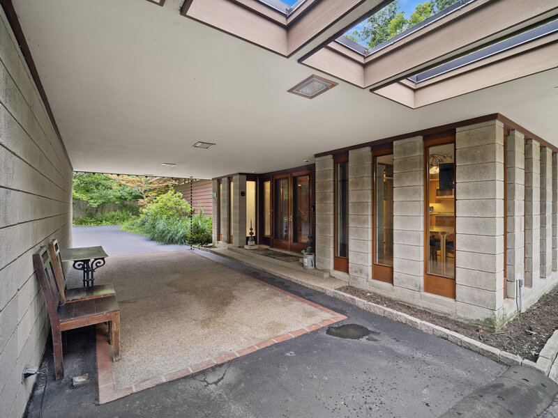 1120 Ridgewood Drive Highland Park IL 60035