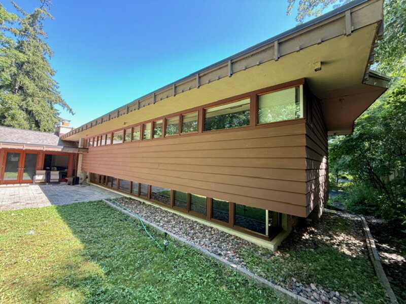 1120 Ridgewood Drive Highland Park IL 60035