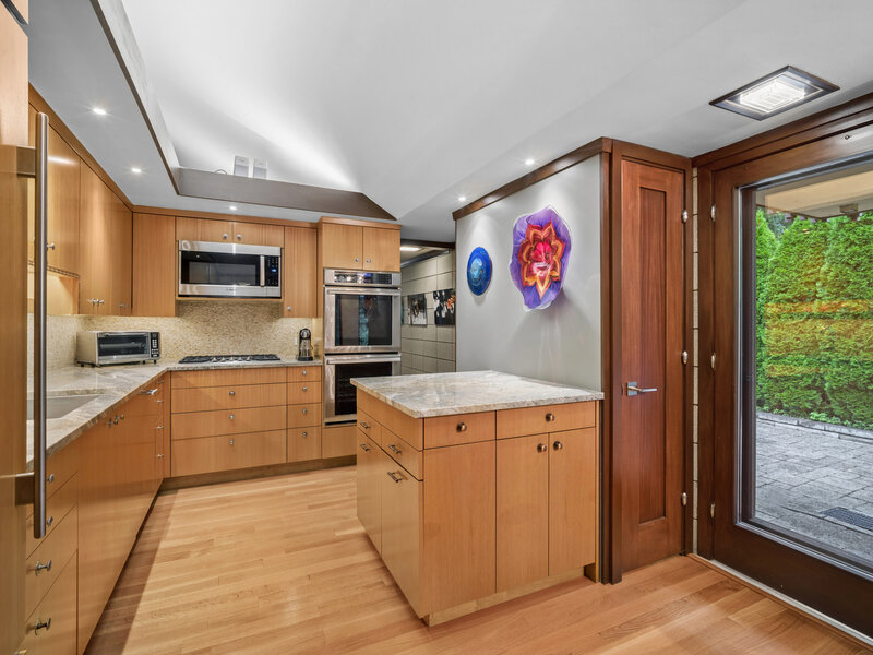 1120 Ridgewood Drive Highland Park IL 60035