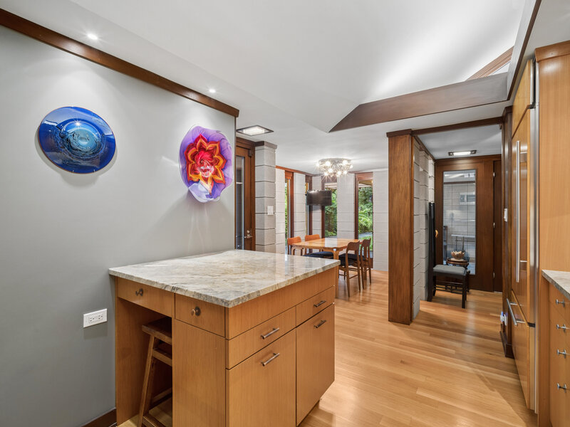 1120 Ridgewood Drive Highland Park IL 60035
