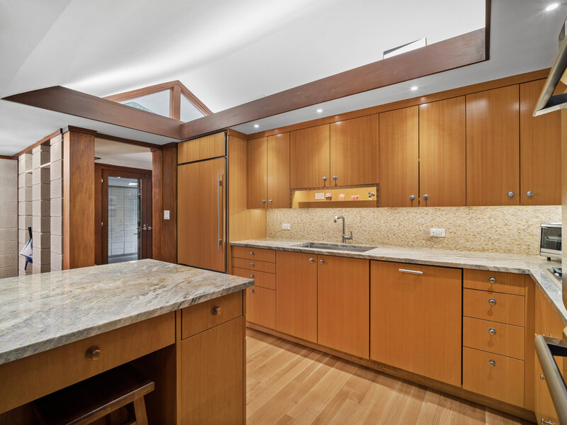 1120 Ridgewood Drive Highland Park IL 60035