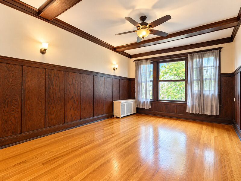 5406 S East View Park Chicago IL 60615