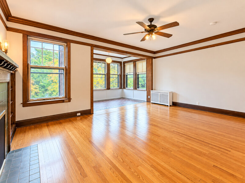 5406 S East View Park Chicago IL 60615