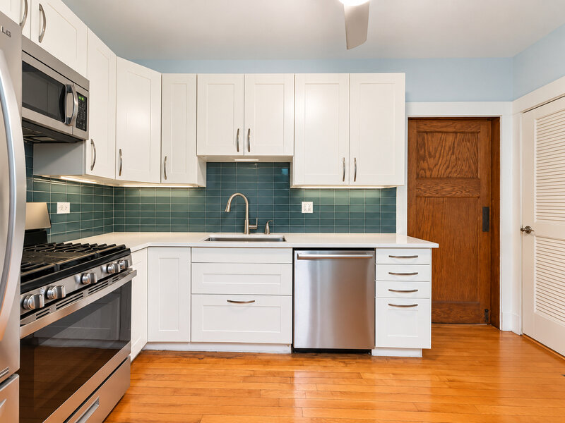 5406 S East View Park Chicago IL 60615