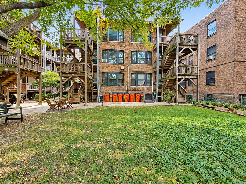 5406 S East View Park Chicago IL 60615