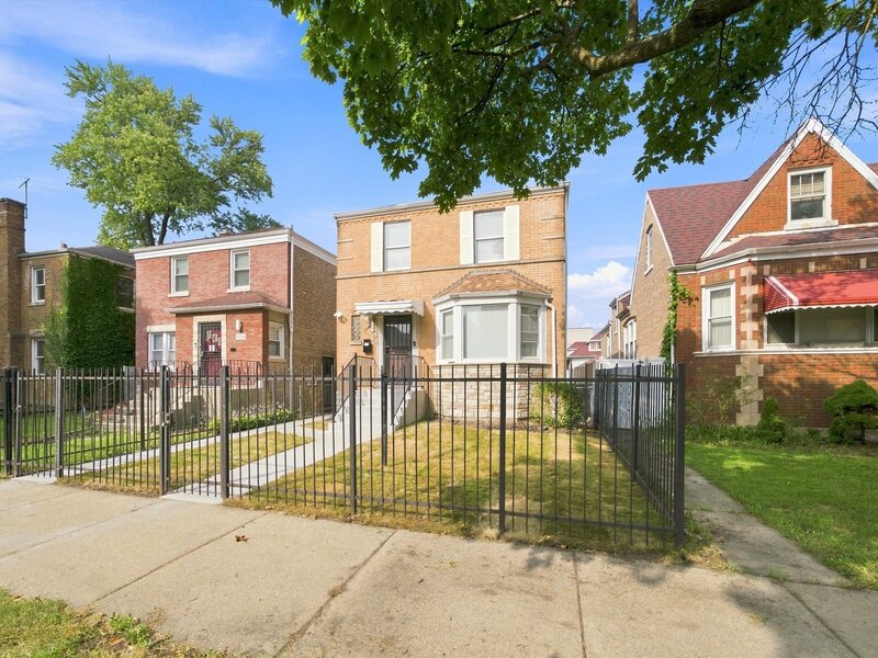 8252 S Marshfield Avenue Chicago IL 60620