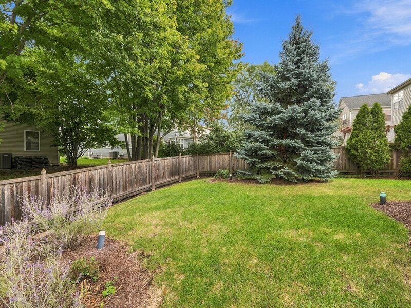 314 Red Sky Drive St. Charles IL 60175