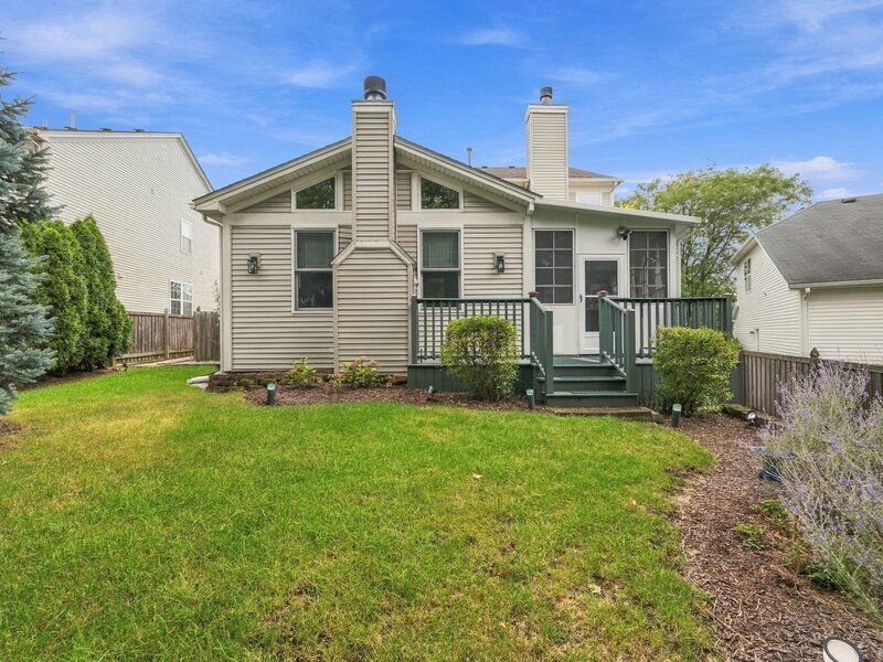 314 Red Sky Drive St. Charles IL 60175