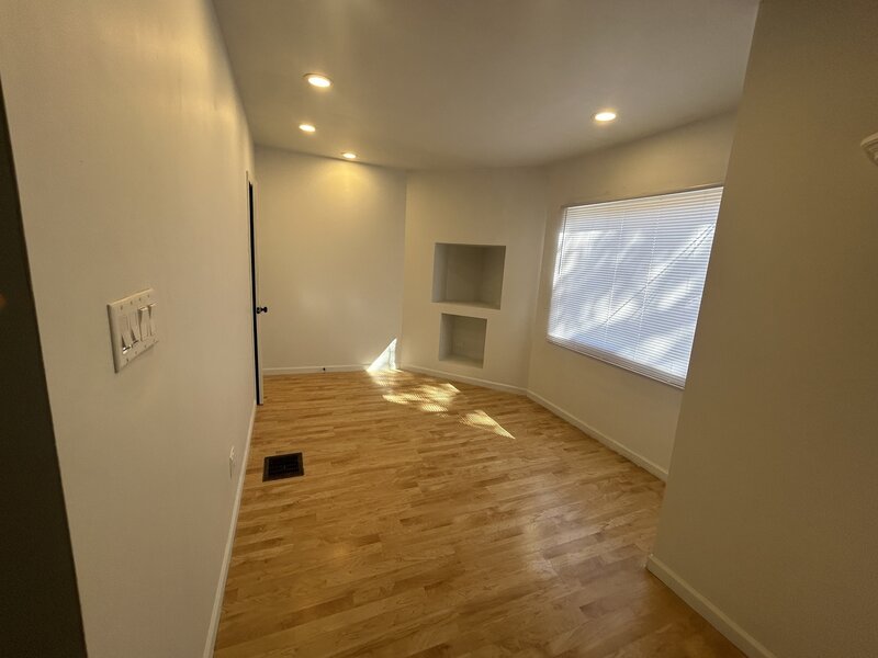 7659 S Bennett Avenue Chicago IL 60649