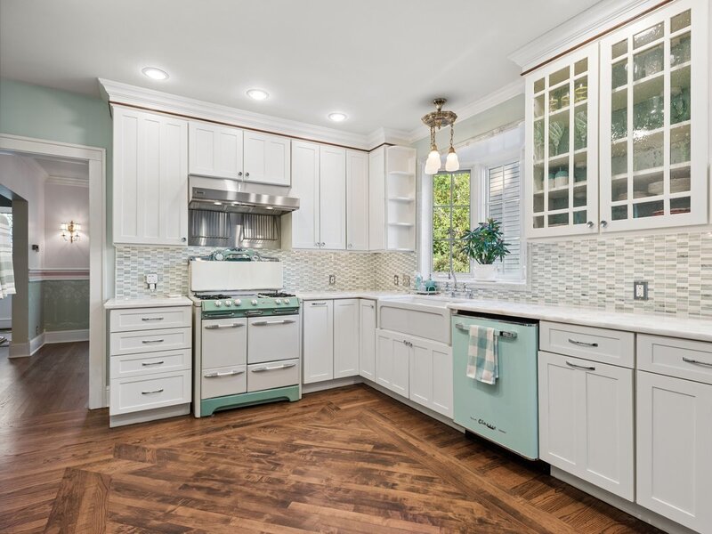 735 Hawthorne Lane Geneva IL 60134