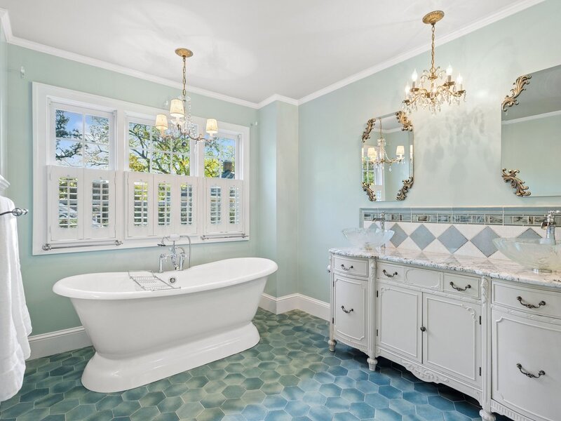 735 Hawthorne Lane Geneva IL 60134